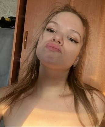 С удовольствием сопровожу тебя в моей нежной компании. Живу в Москве и мои услуги доступны только в этом городе. Я охвачу тебя возбуждающими эмоциями, массажем и ослепительным стриптизом, чтобы разжечь твою страсть. Мои отличные навыки удовлетворят даже самые сокровенные желания. Мое освежающее тело и чувственные губы будут источником наслаждения. Фотографии - это настоящее я, без обмана, и помимо этого я имею радость общения, что всегда поможет нам наладить уникальную связь. Обращайся ко мне и погрузись в мир безудержного удовольствия. 💋✨ Елена